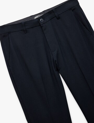 Koton Slimfit Hose in Blau