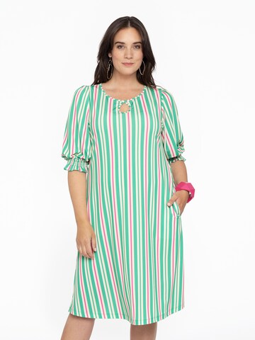 Yoek Dress in Green: front