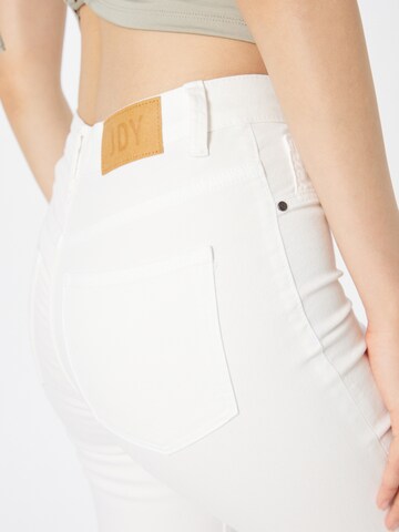 JDY Skinny Jeans 'Tulga' in Weiß