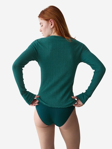 TRIUMPH Shirt ' Red Label Versatile Rib ' in Green