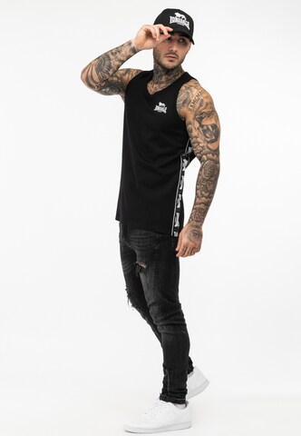 LONSDALE Paita 'Clousta' värissä musta