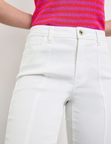 TAIFUN Boot cut Jeans in White