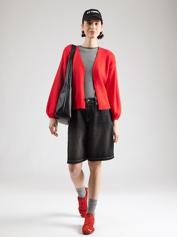 Geacă tricotată 'Vi44vien' de la Hailys pe roșu: față