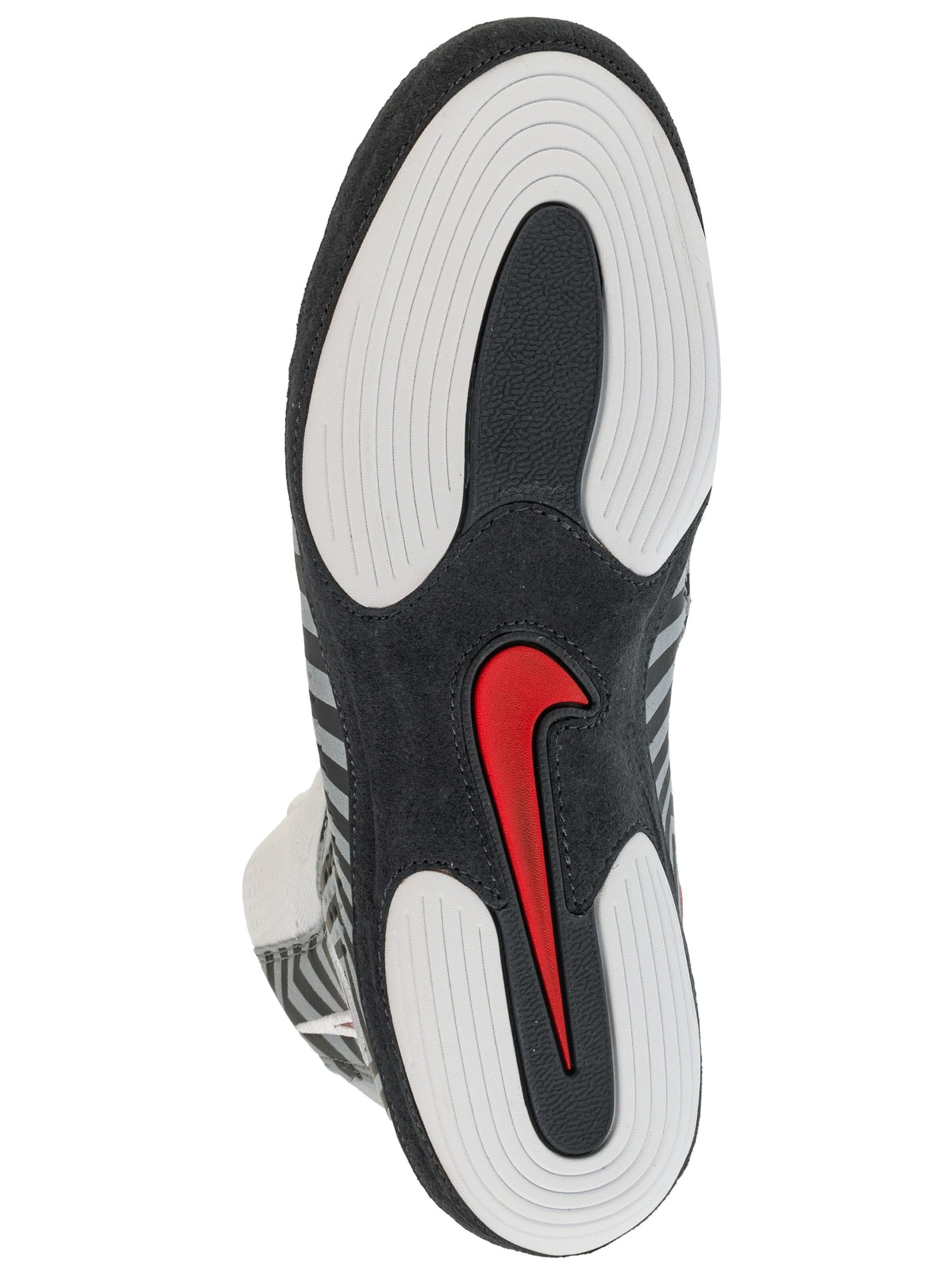 NIKE Sports shoe 'Inflict 4 SE' in Grey