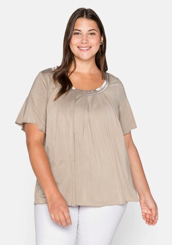 T-shirt SHEEGO en beige : devant