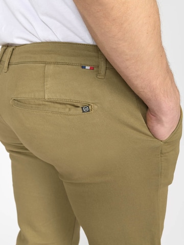 Le Temps Des Cerises Regular Jeans 'Jogg' in Groen
