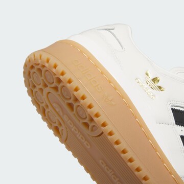 Baskets basses 'Forum 84' ADIDAS ORIGINALS en blanc