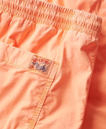 Regular Pantalon Superdry en orange