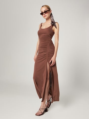 Guido Maria Kretschmer Women Sukienka 'Stephanie' w kolorze brązowy