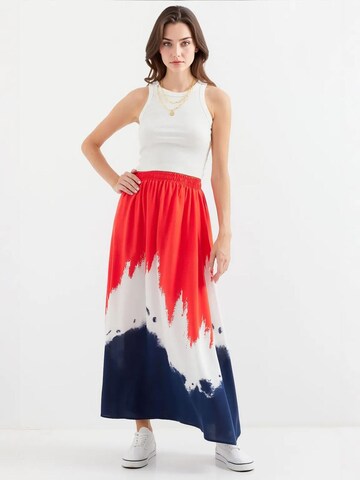 Bigdart Skirt in Red: front