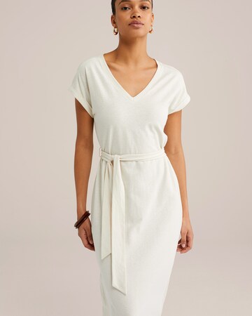 Robe d’été WE Fashion en blanc