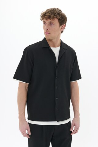 Matinique Regular fit Overhemd in Zwart: voorkant