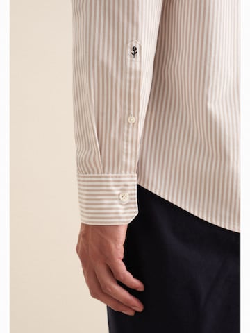 SEIDENSTICKER Regular fit Button Up Shirt 'Schwarze Rose' in Beige