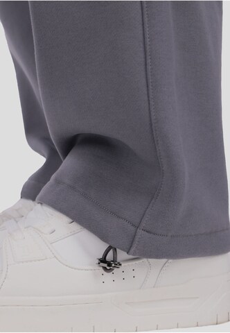 Loosefit Pantaloni di Dropsize in grigio