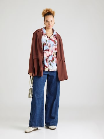 Chemisier 'VMCRUBY' Vero Moda Curve en mélange de couleurs