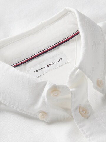 Coupe regular Chemise TOMMY HILFIGER en blanc