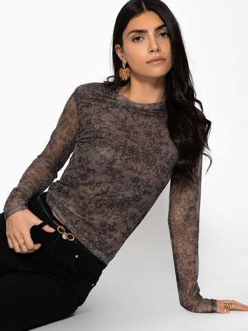 SASSYCLASSY Shirt‌‌‌‌‌‌‌‌‌‌ in Schwarz