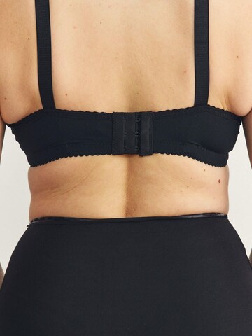 Bustier Soutien-gorge C&City en noir