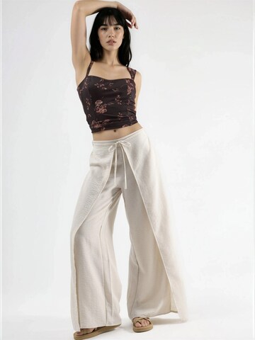 Wide leg Pantaloni di Busem in beige