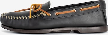Mocassin 'Camp Moc' Minnetonka en noir : devant