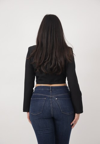 Elara Blazer in Schwarz