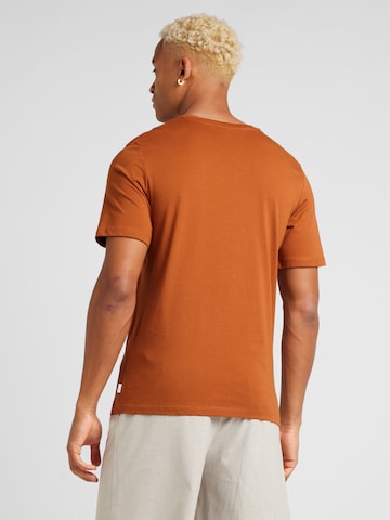 JACK & JONES Přiléhavý střih Tričko – hnědá