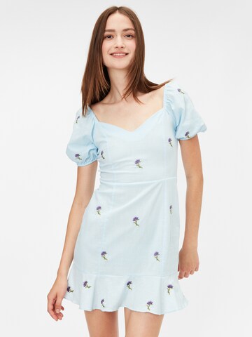 Robe d’été Trendyol en bleu : devant