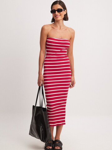 NA-KD Summer Dress in Red: front