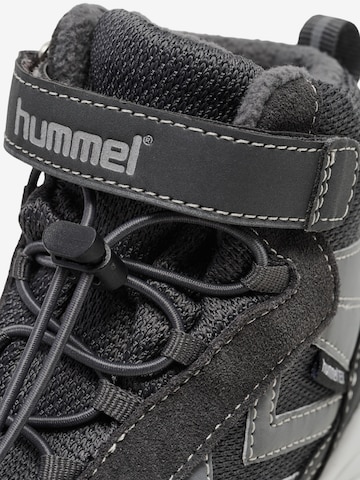 Hummel Boots in Grey