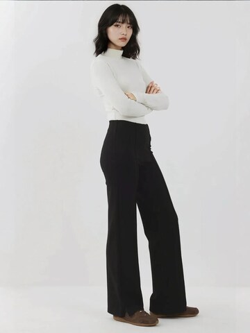 regular Pantaloni di Hiccup in nero