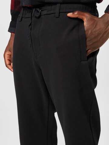 Regular Pantalon 'Taber' BOSS Orange en noir