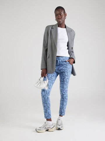 ZABAIONE - Slimfit Pantalón 'Ha44nnaa' en azul