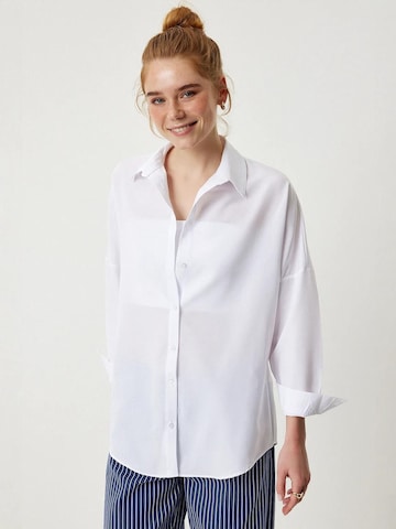Happiness İstanbul Blouse in White: front