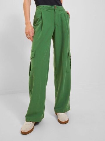 Loosefit Pantalon cargo 'Mary' JJXX en vert : devant