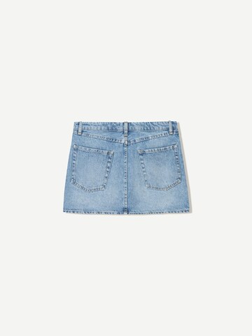 Bershka Spódnica w kolorze niebieski