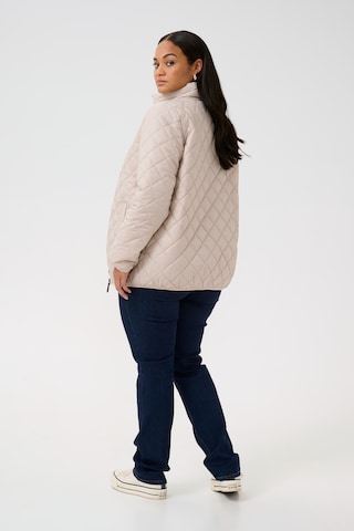 Veste mi-saison 'Moreen' KAFFE CURVE en beige