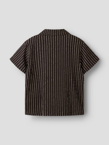 NAME IT - Ajuste regular Camisa en marrón