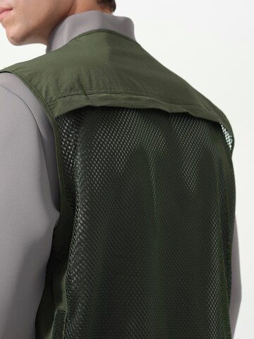 Youthup Sports Vest in Green