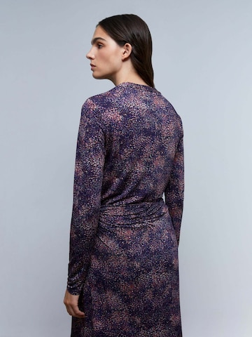 Slimfit Top ' Monet ' di Scalpers in blu