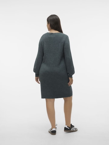 Abito in maglia 'CLEFILE' di Vero Moda Curve in verde