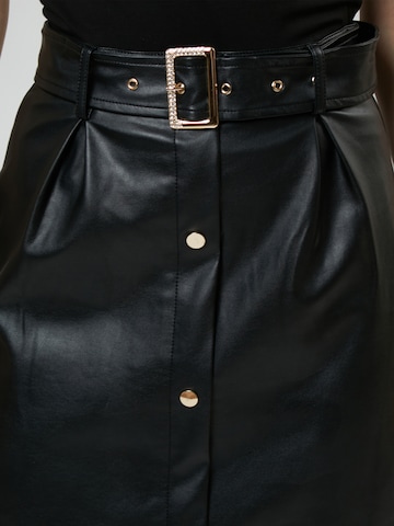 Influencer Skirt in Black