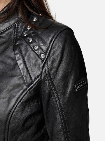 Tazzio Übergangsjacke 'F521'‌‌‌‌‌ in Schwarz