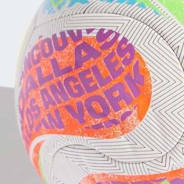 ADIDAS PERFORMANCE Bal 'World Cup 26 Trionda Competition City' in Wit