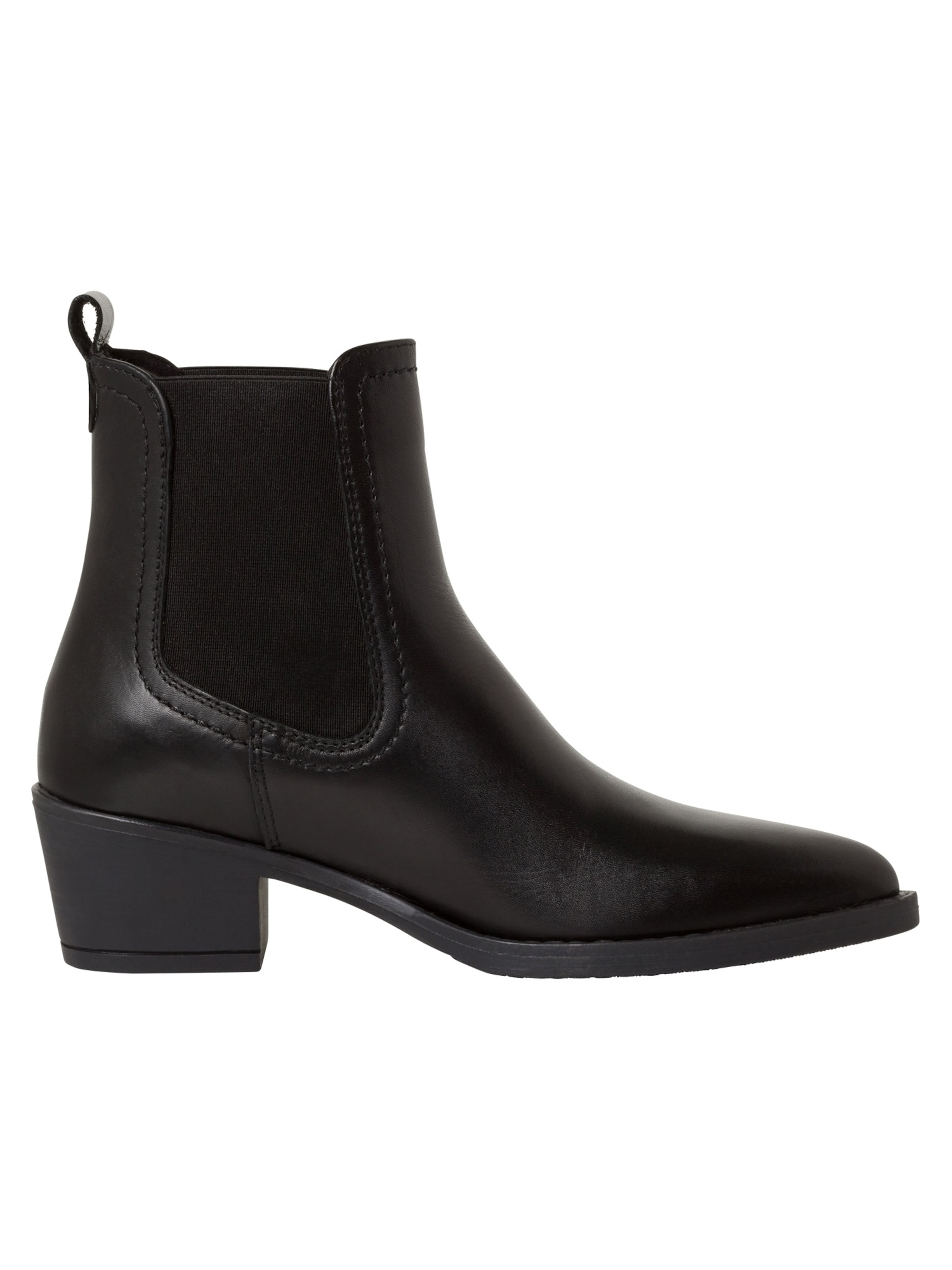 Tamaris Chelsea Boots in Black
