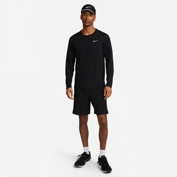 NIKE Функциональная футболка 'Miler' в Черный