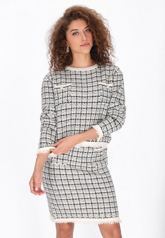 faina Trui in Wit: voorkant