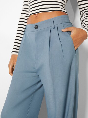 Bershka Loosefit Hose in Blau