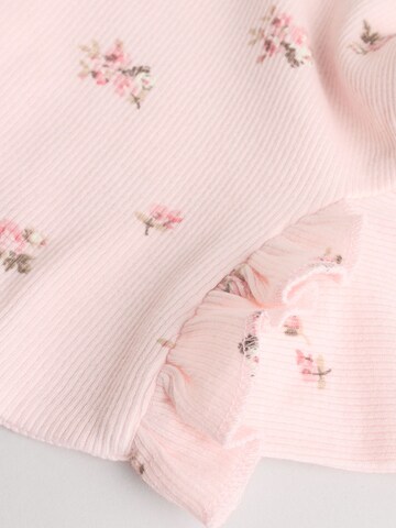 Next Set in Pink