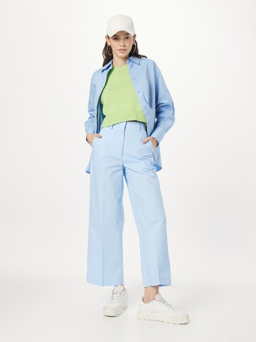 Stefanel Regular Pleated Pants in Blue