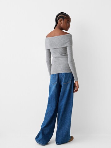 Bershka Pullover in Grau